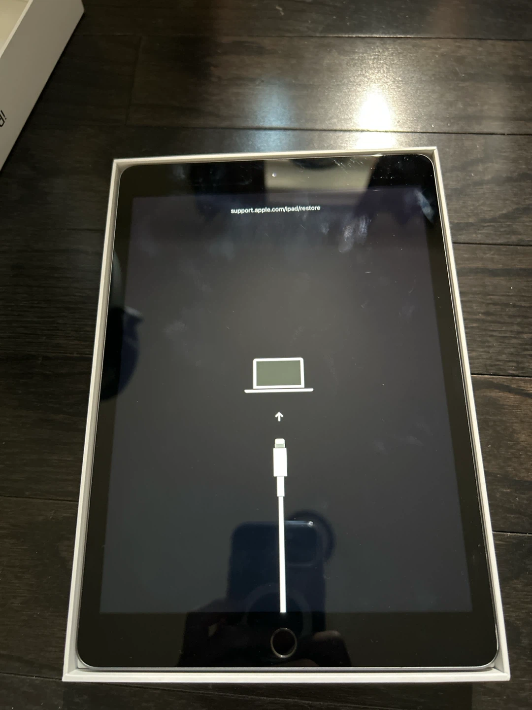 (BOOT LOOP) Apple iPad (7th Generation) Wi-Fi 32GB Space Gray - photo 3