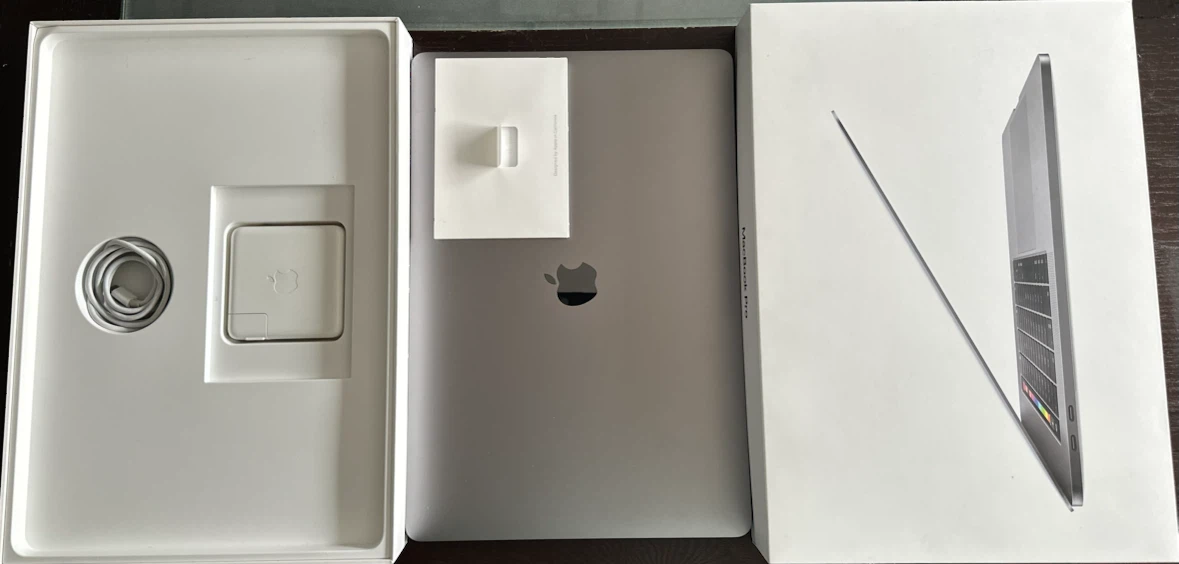 Apple MacBook Pro 15-inch w/ Touch Bar
