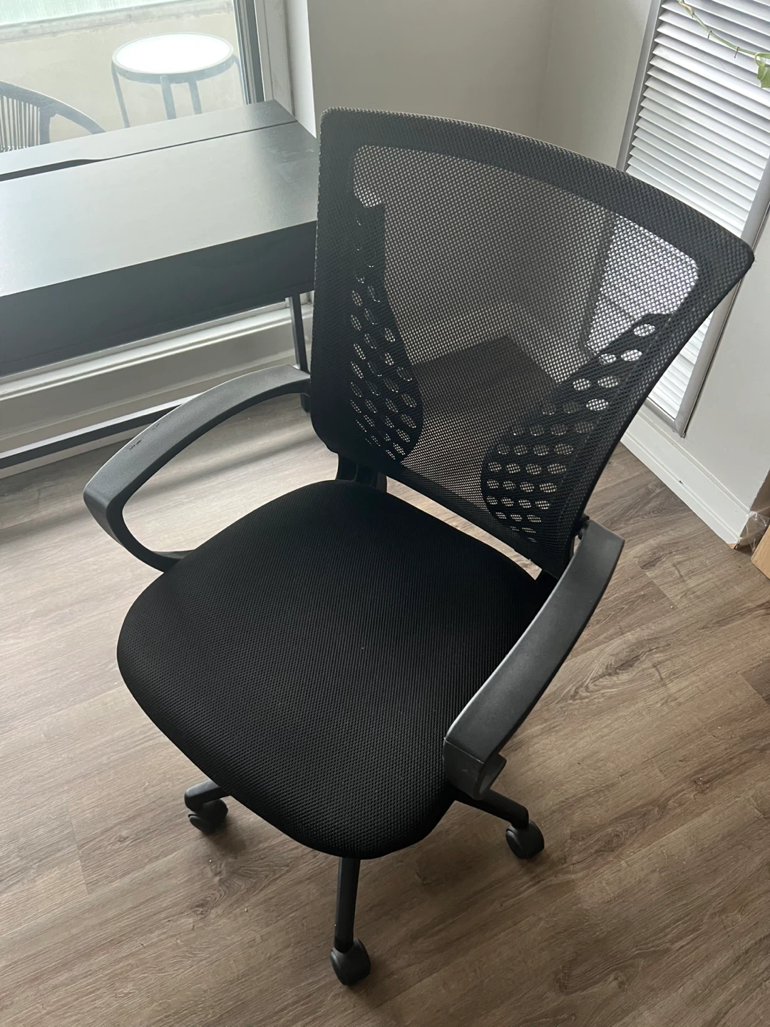 Black Mesh Office Chair