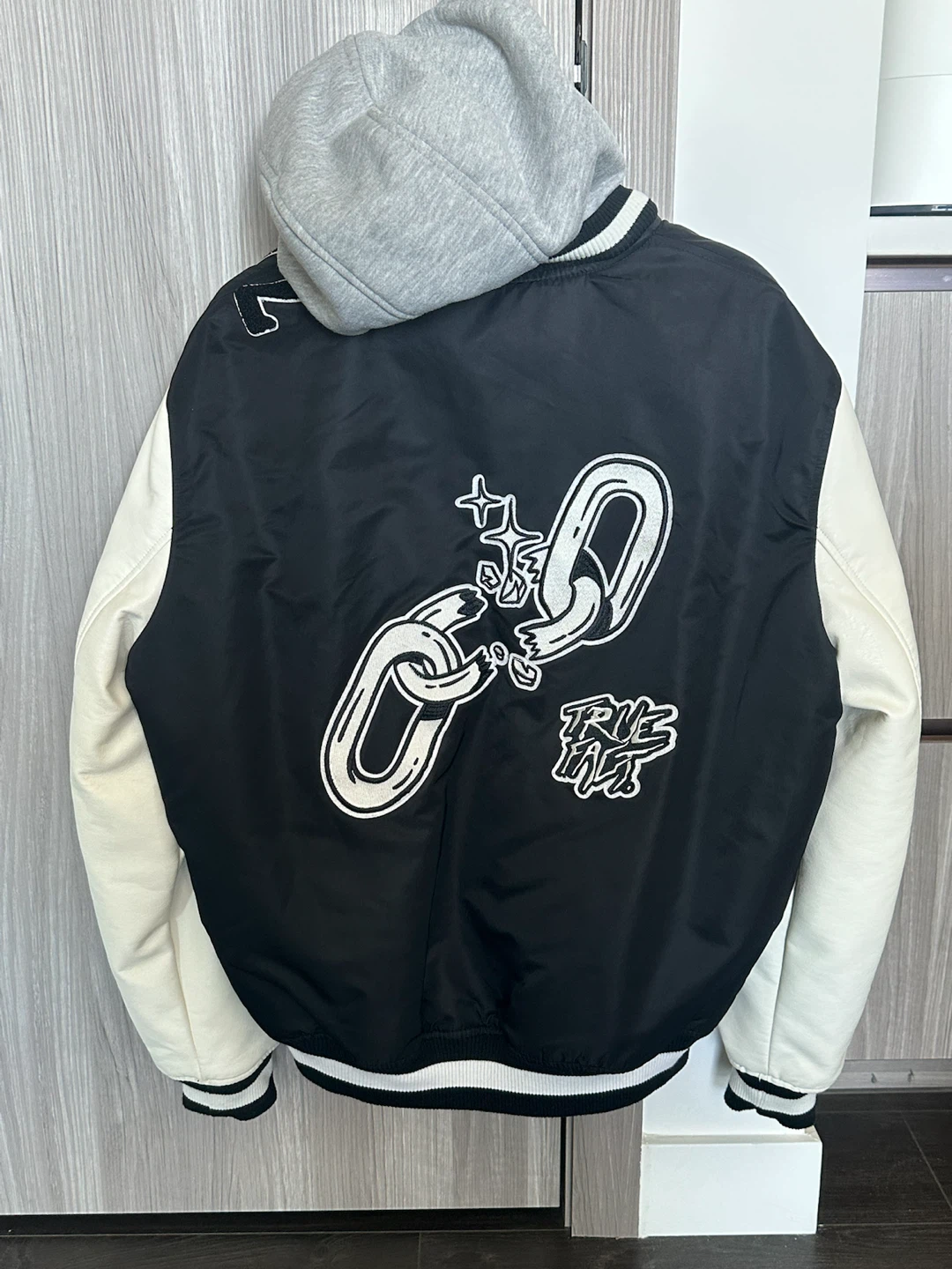 Zara Varsity Jacket - photo 2