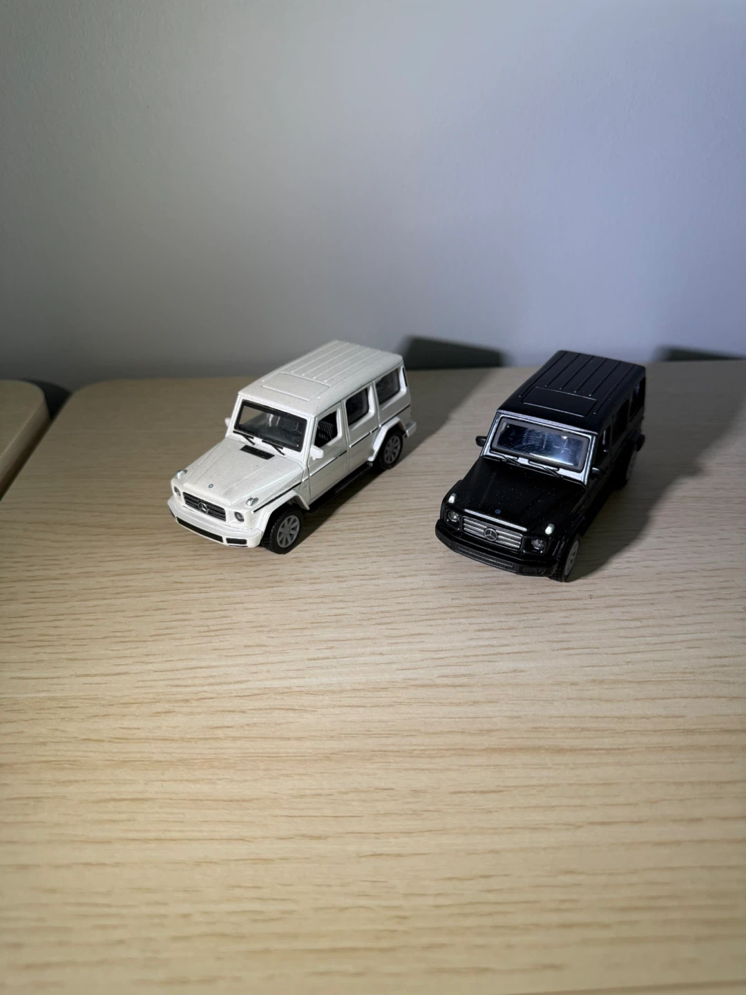 Mercedes-Benz G-Wagon Toy Cars (2-Pack) - photo 3