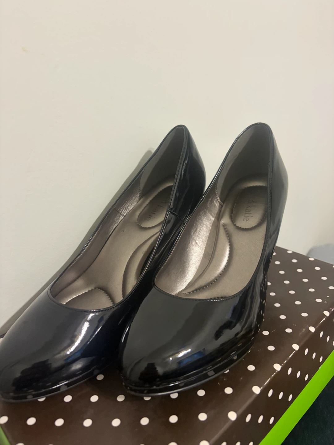 Kelly & Katie Black Patent Heels - photo 3