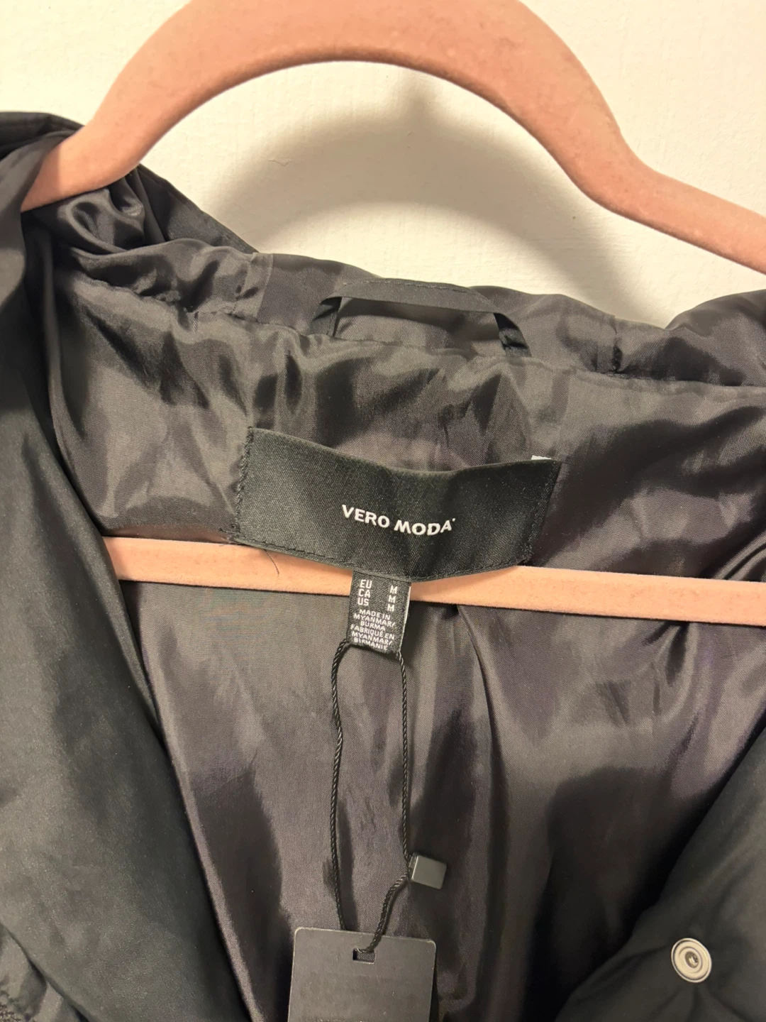 Vero Moda Black Puffer Jacket - Size M - photo 3