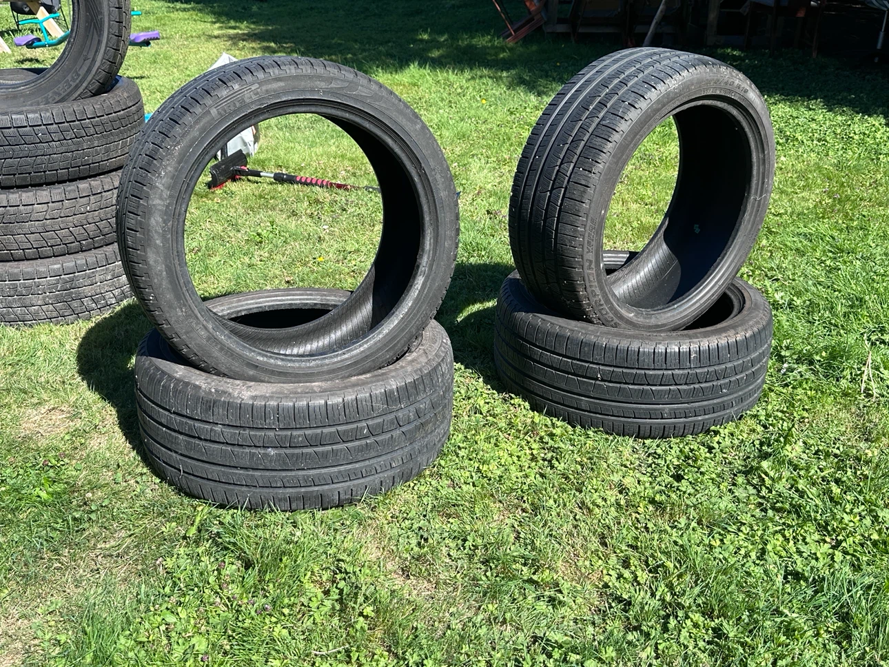 Pirelli 255/40 R19 Tires