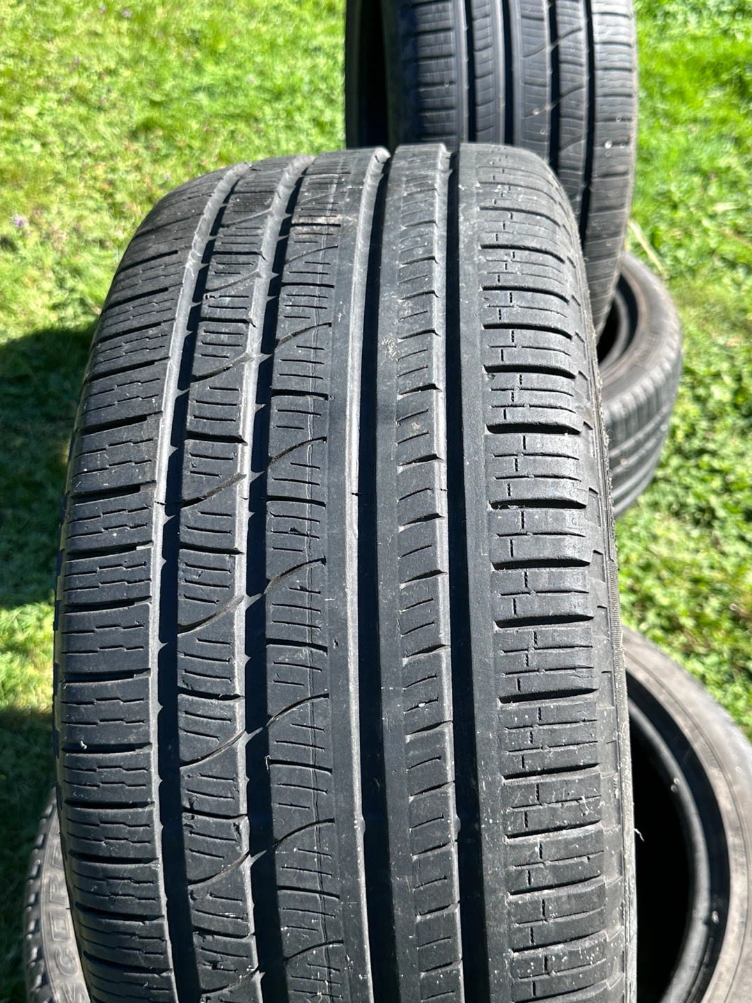 Pirelli 255/40 R19 Tires - photo 2