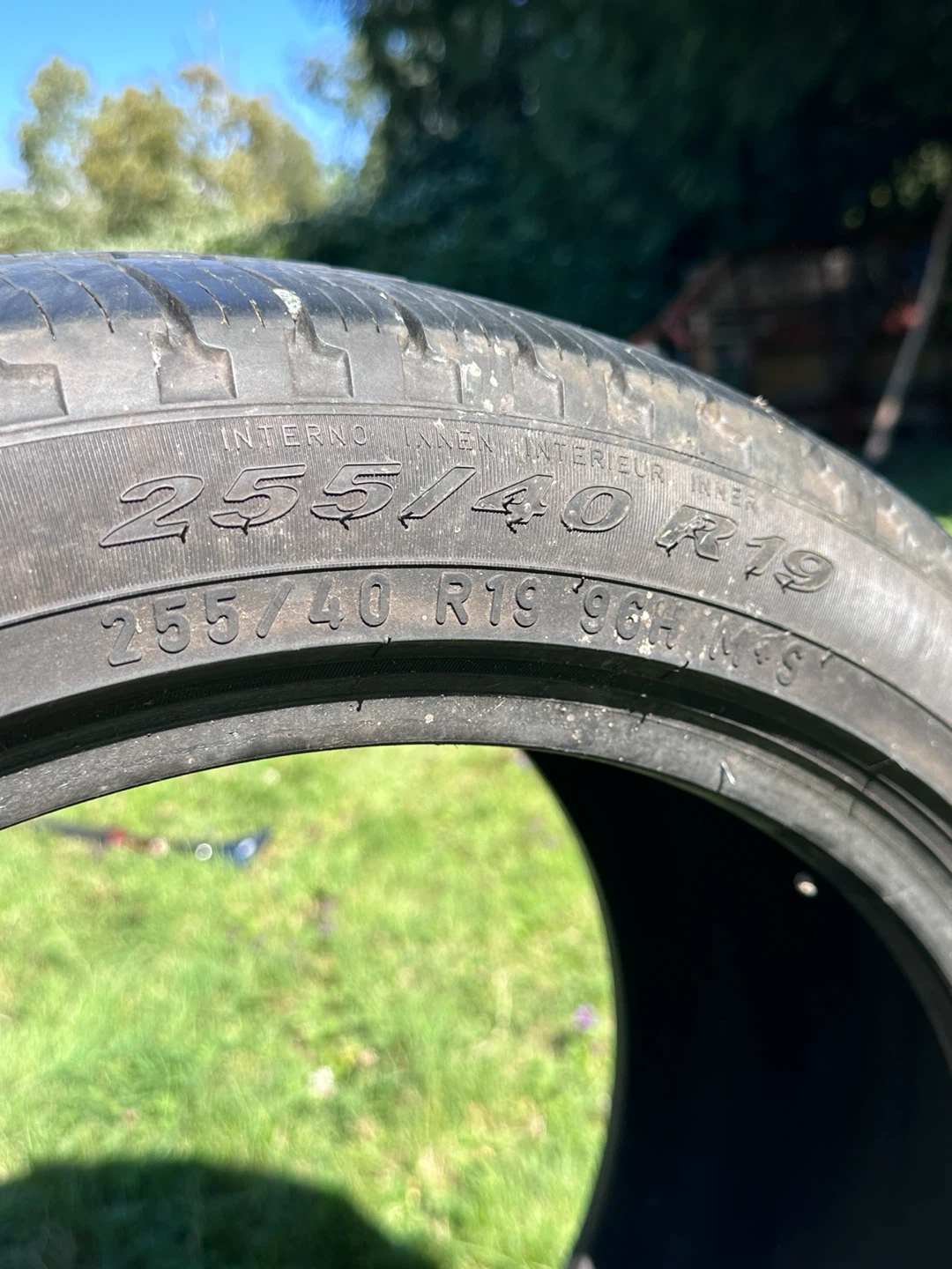 Pirelli 255/40 R19 Tires - photo 3