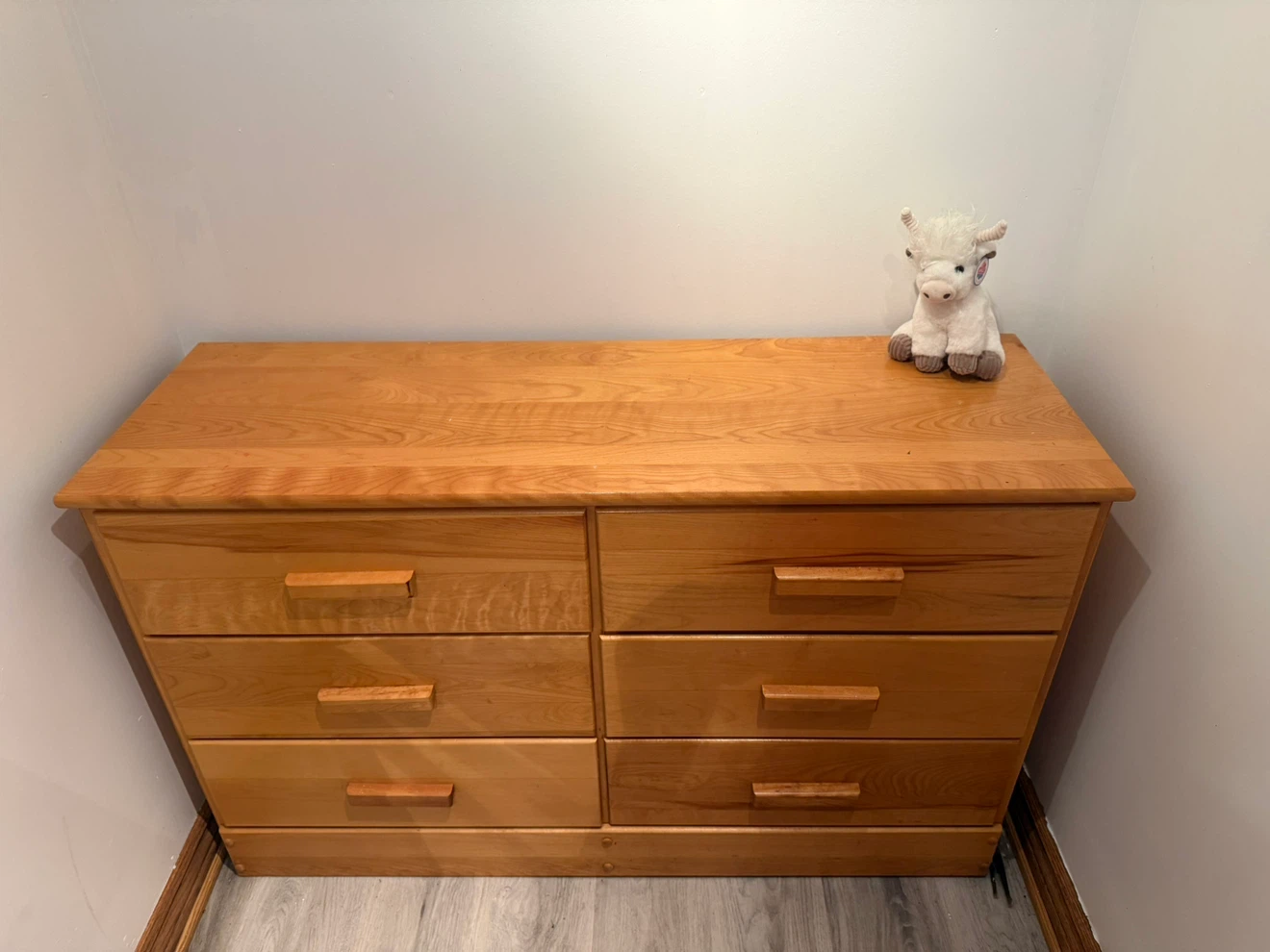 Wooden 6-Drawer Dresser - photo 2