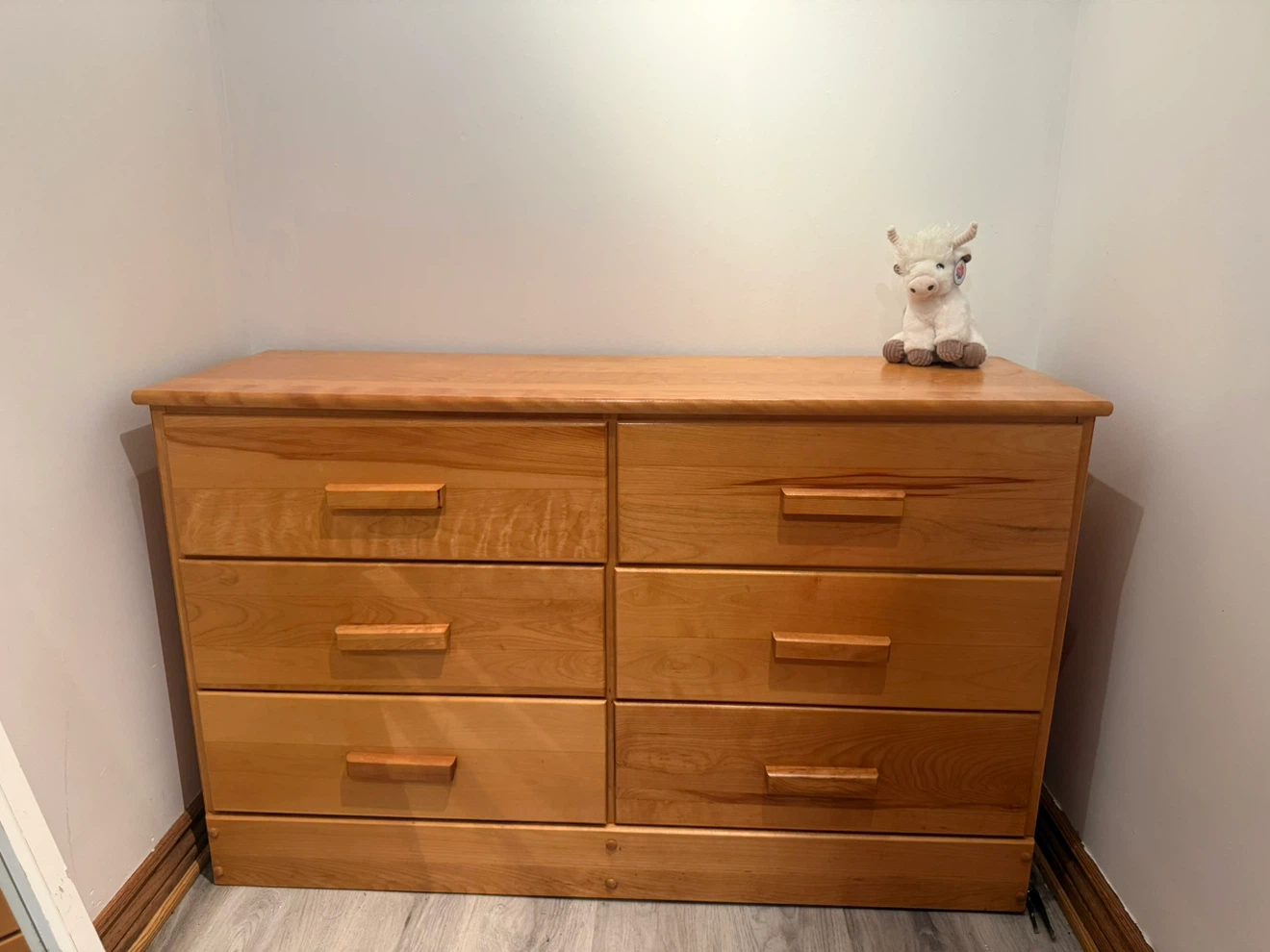 Wooden 6-Drawer Dresser - photo 3