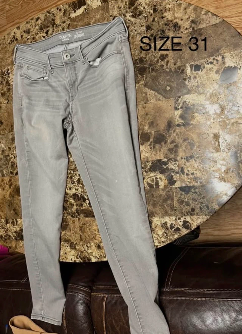 Denizen from Levi's Low-Rise Jegging - Gray Size 31