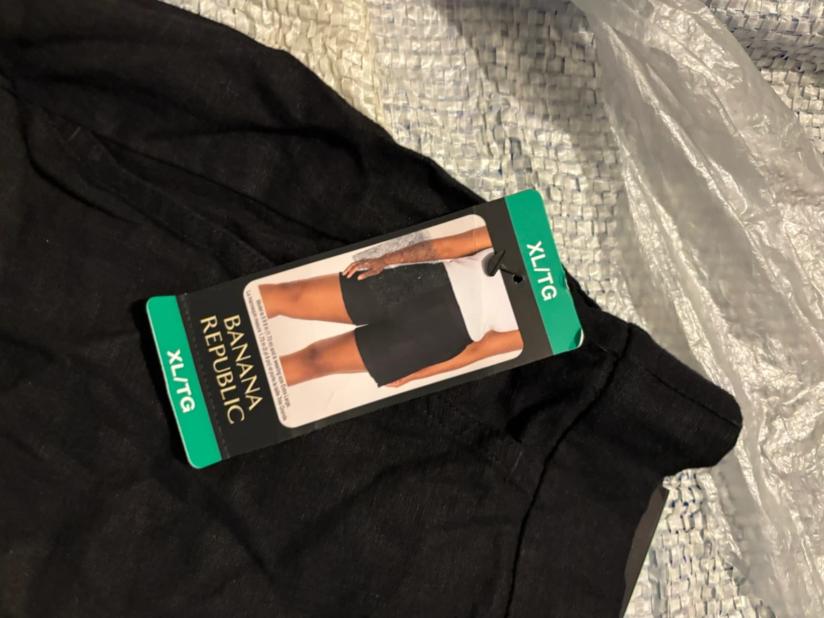 Banana Republic Black Shorts - photo 2