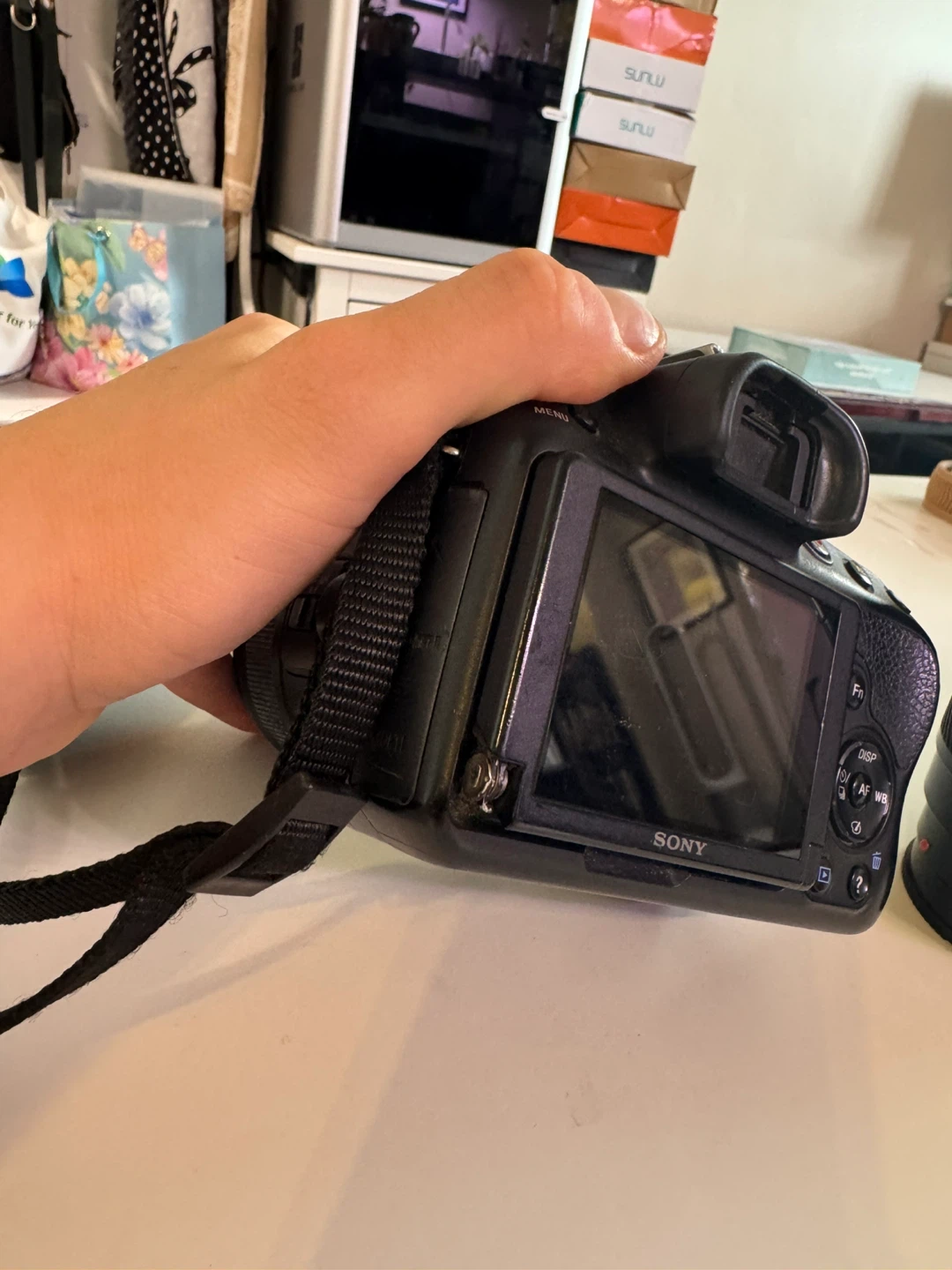 Sony Alpha 58 DSLR Camera with Multiple Lenses - photo 4