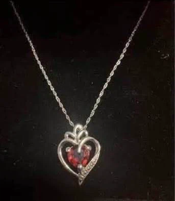 January Garnet birthstone necklace (New) (Authentic) - photo 2