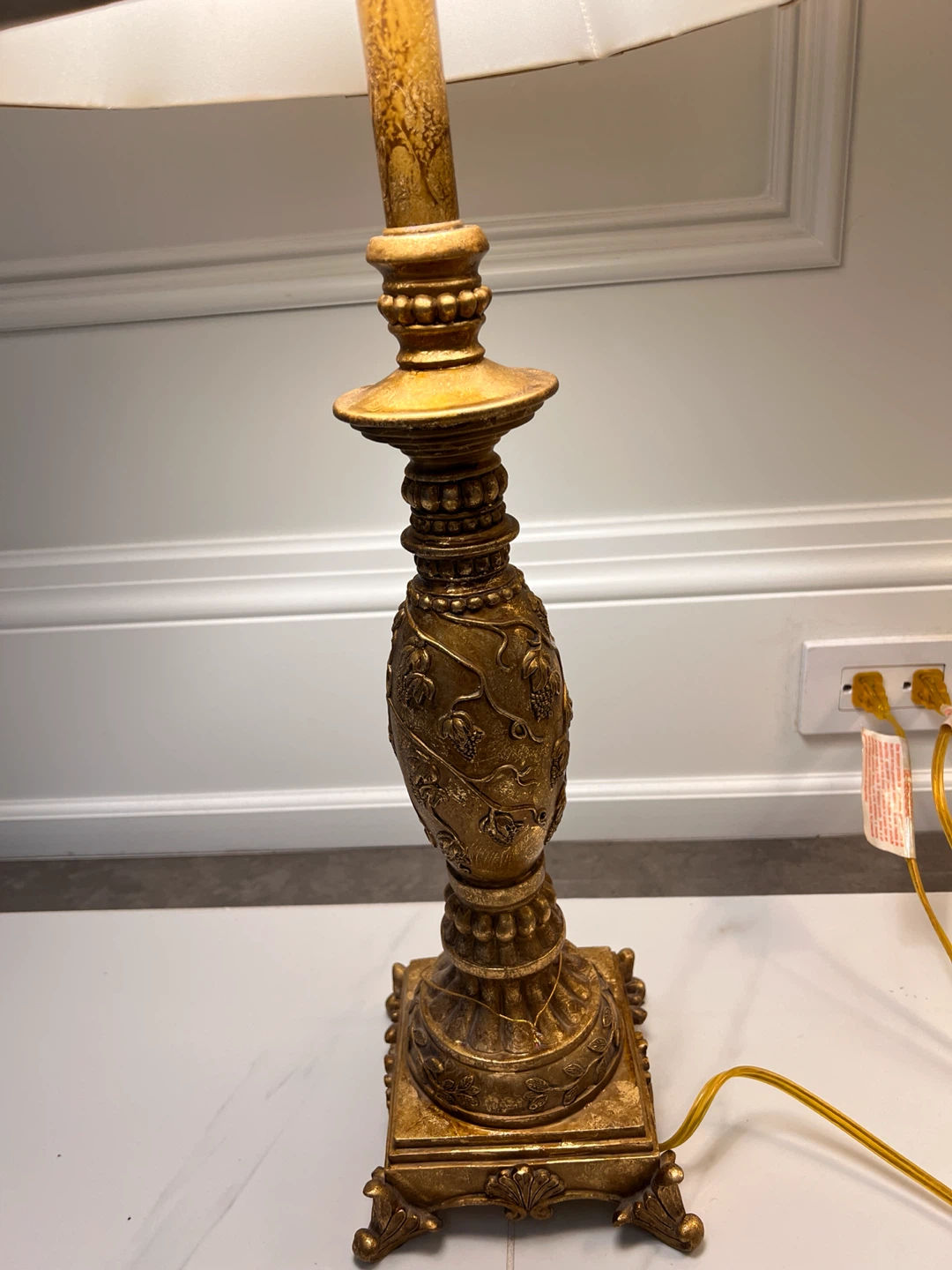 Pair of Vintage Gold Table Lamps - photo 3