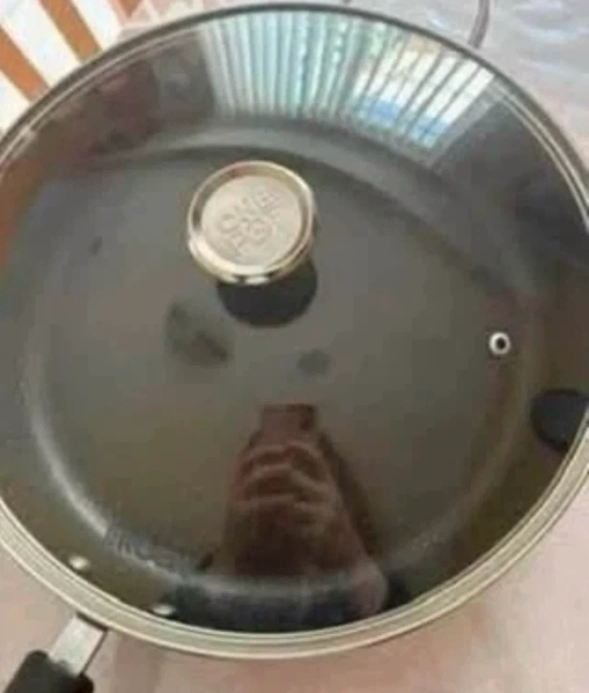 Small and big frying pan (Okay condition) (Both for Free) - photo 5