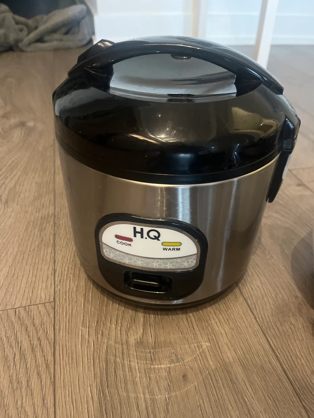 H.Q. Rice Cooker