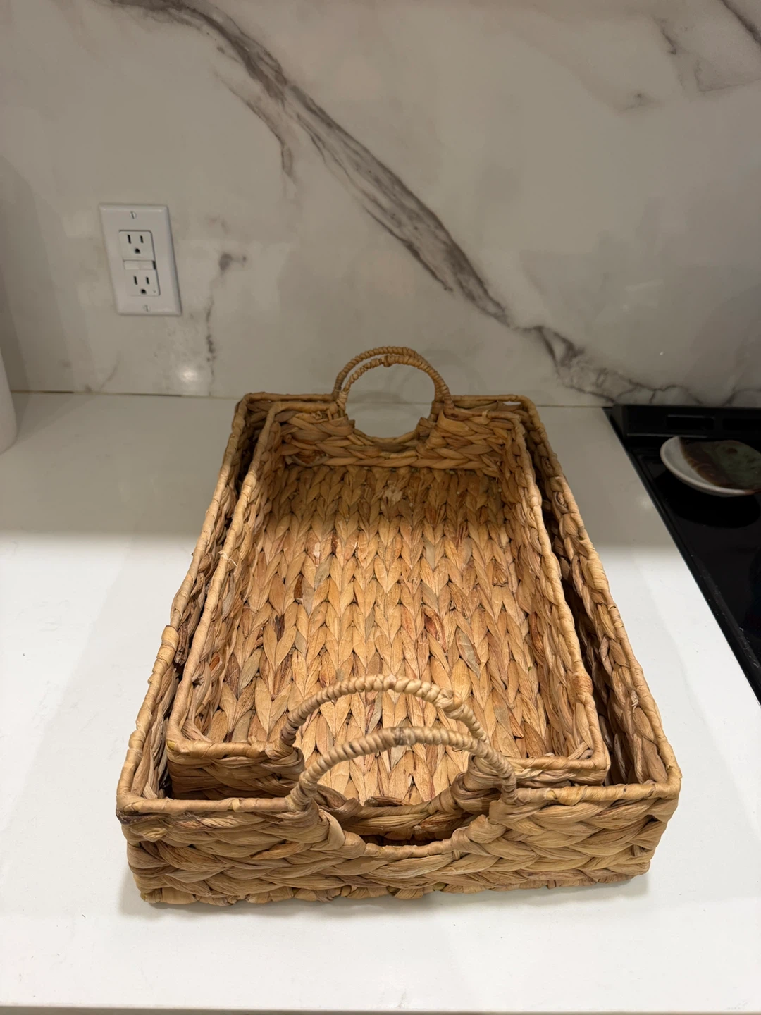 Set of 2 Woven Trays with Handles - photo 2