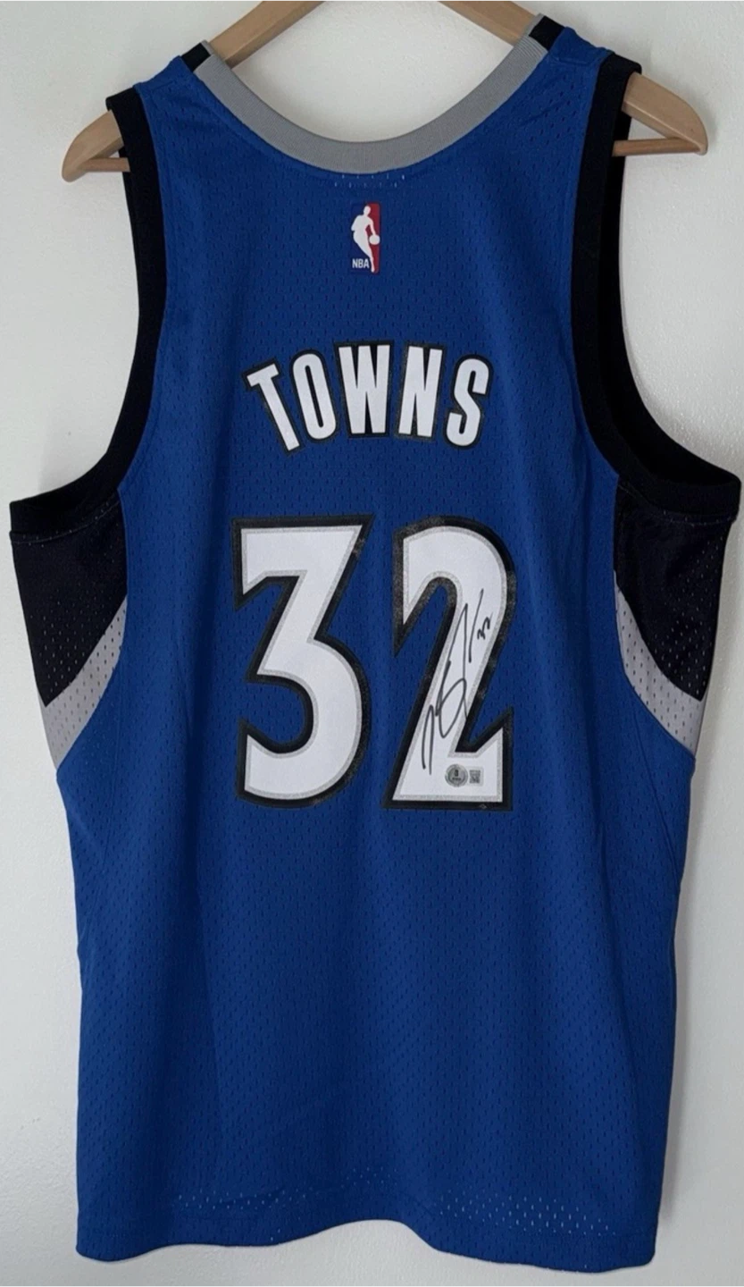 Karl-Anthony Towns Signed 2015-16 Rookie Season Jersey - photo 2