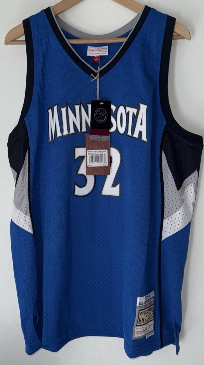 Karl-Anthony Towns Signed 2015-16 Rookie Season Jersey - photo 4