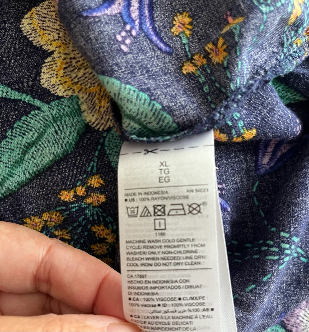 3 Patterned Tank Tops - XL - photo 4