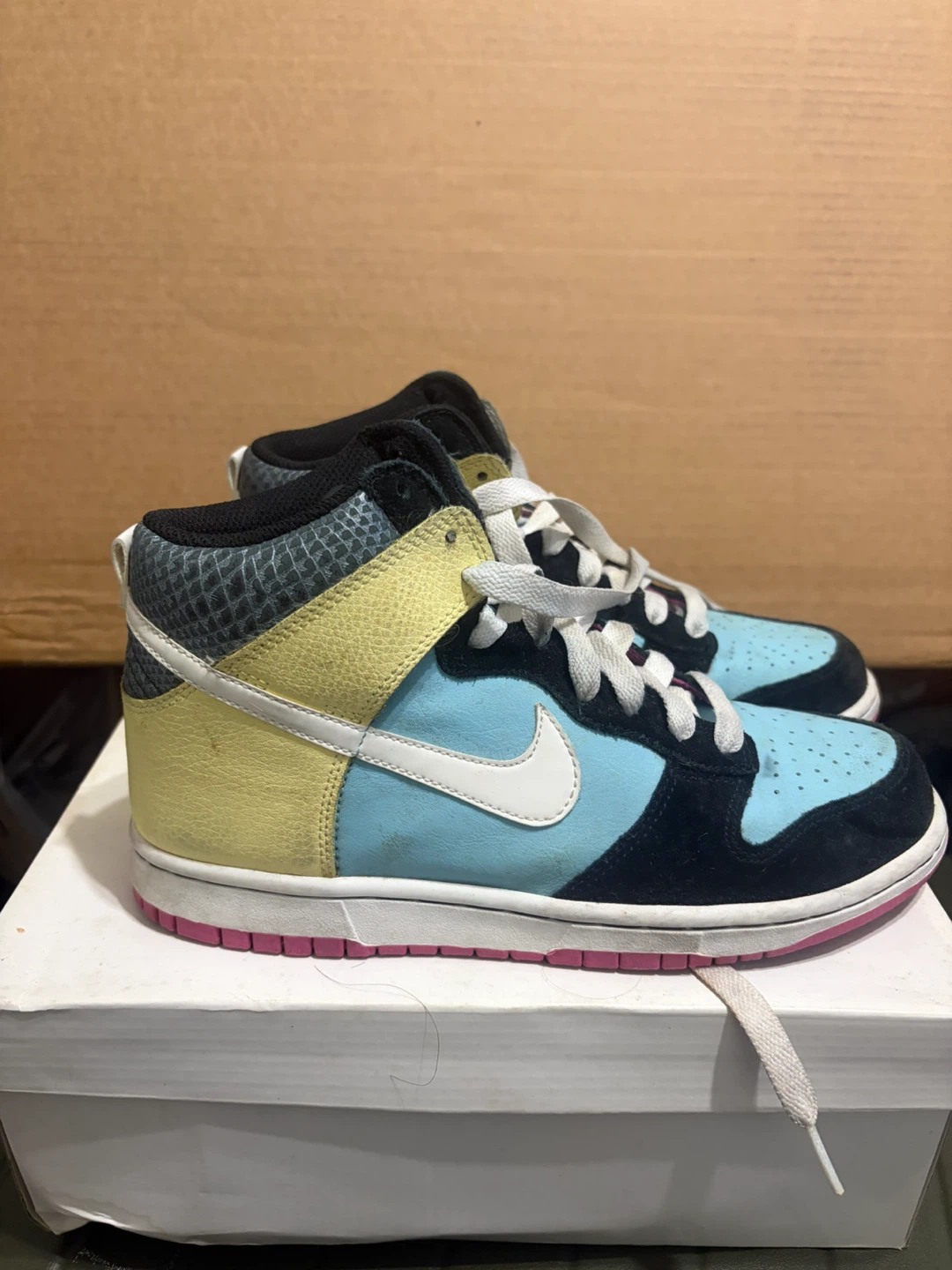 Nike Dunk High Top Sneakers