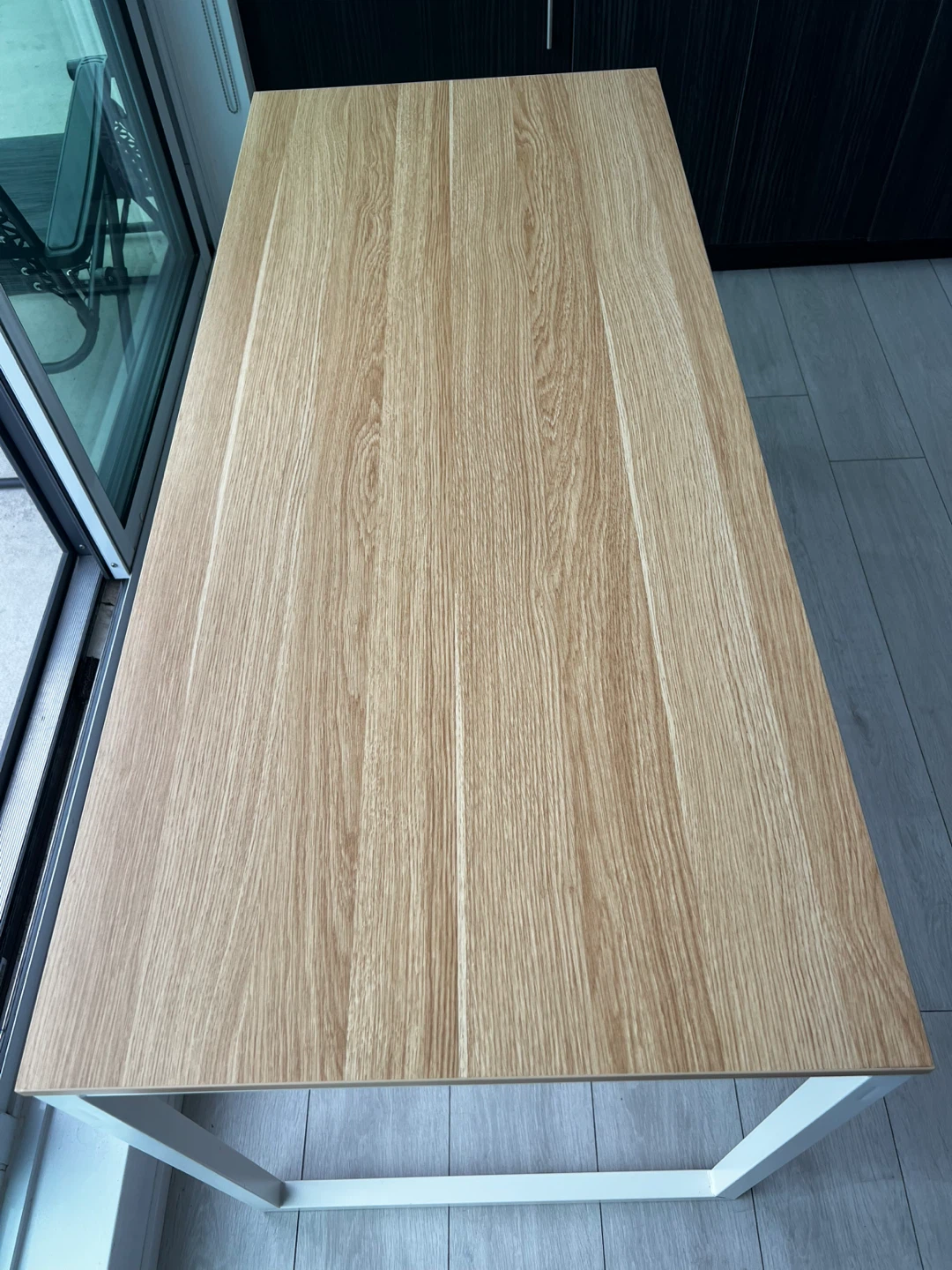 Desk Table with White Metal Legs - photo 2