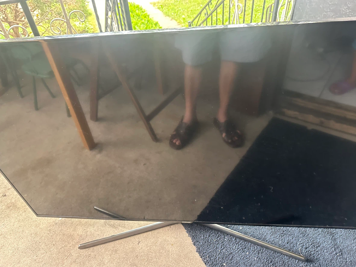 Samsung 55” HD LED Smart TV. Model-UN55J6300AF 55" Smart TV - photo 2