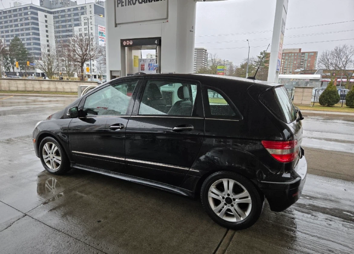 2008 Mercedes-Benz B200 Turbo - Black 5-Door Hatchback - photo 4