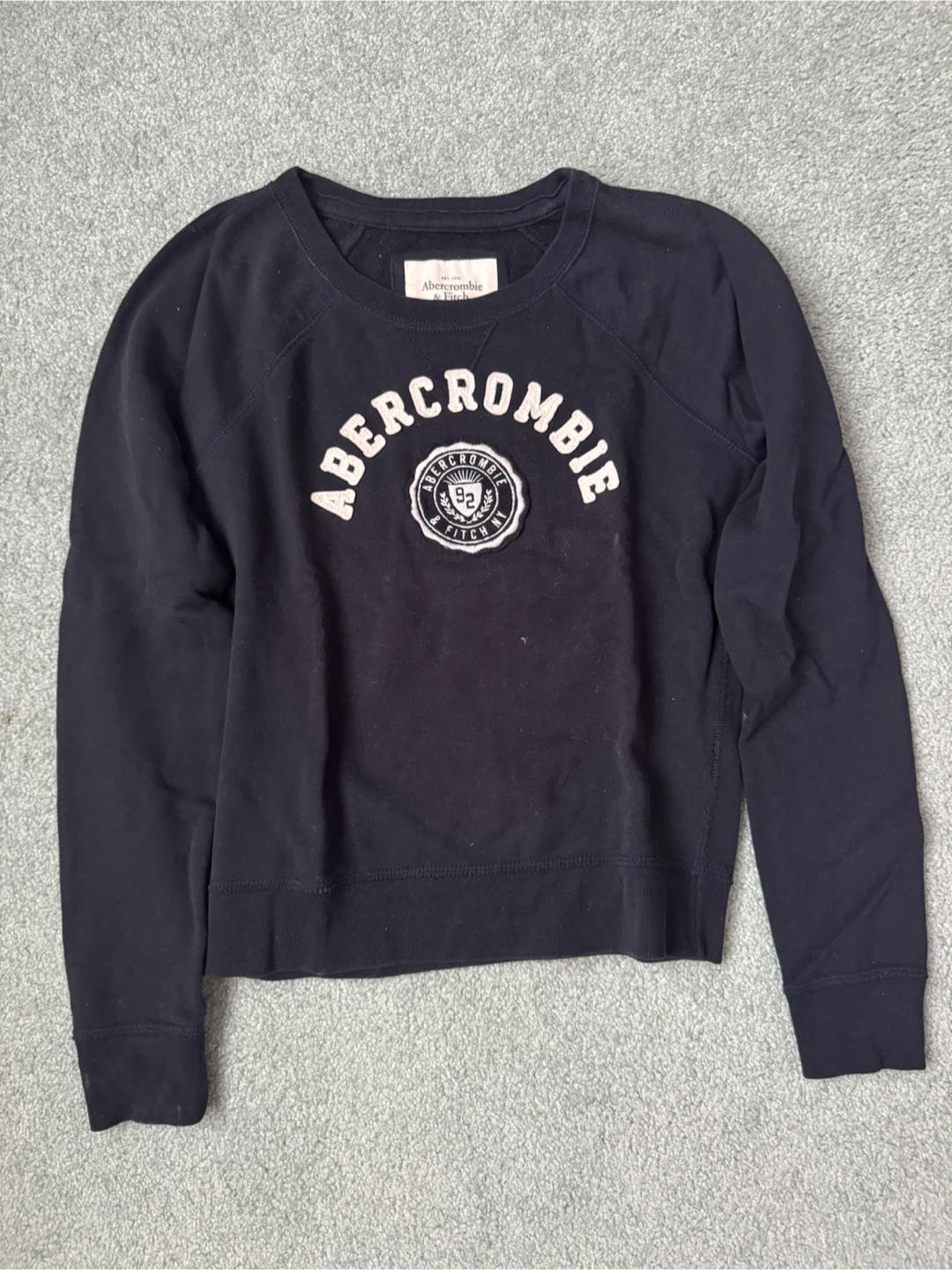 Abercrombie & Fitch Navy Sweatshirt - S