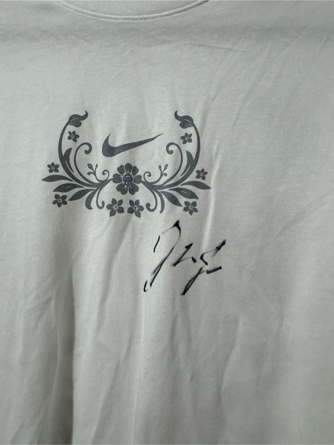 Nike alex eala signed T-Shirt Size G - photo 2