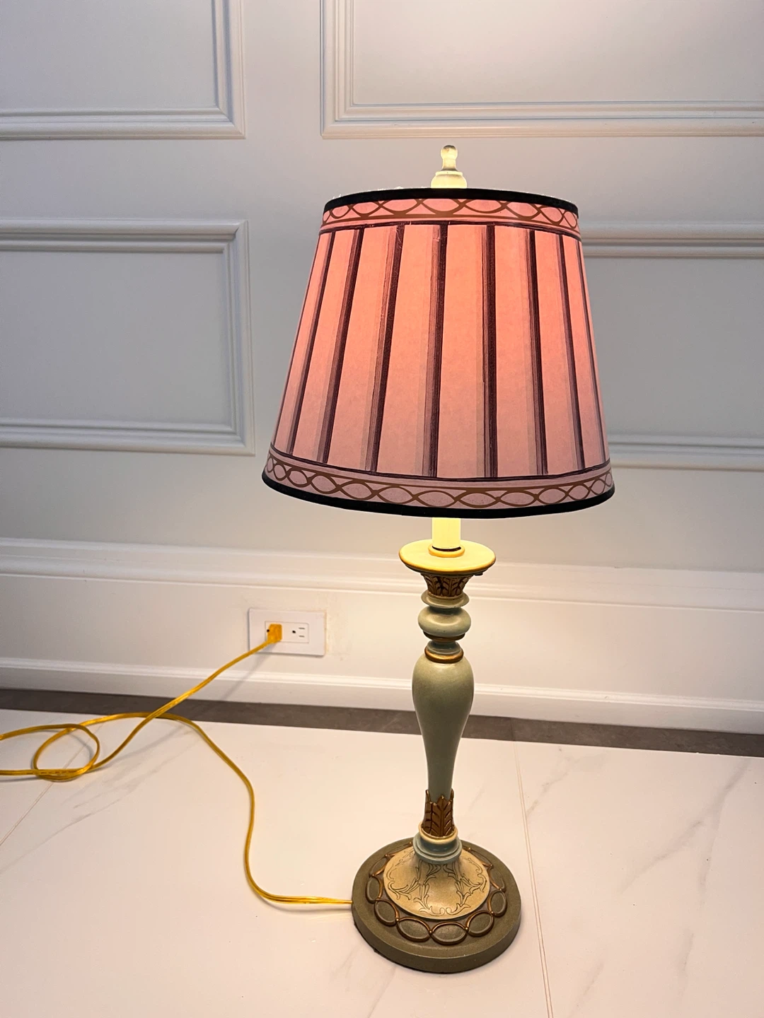 Vintage Decorative Table Lamp
