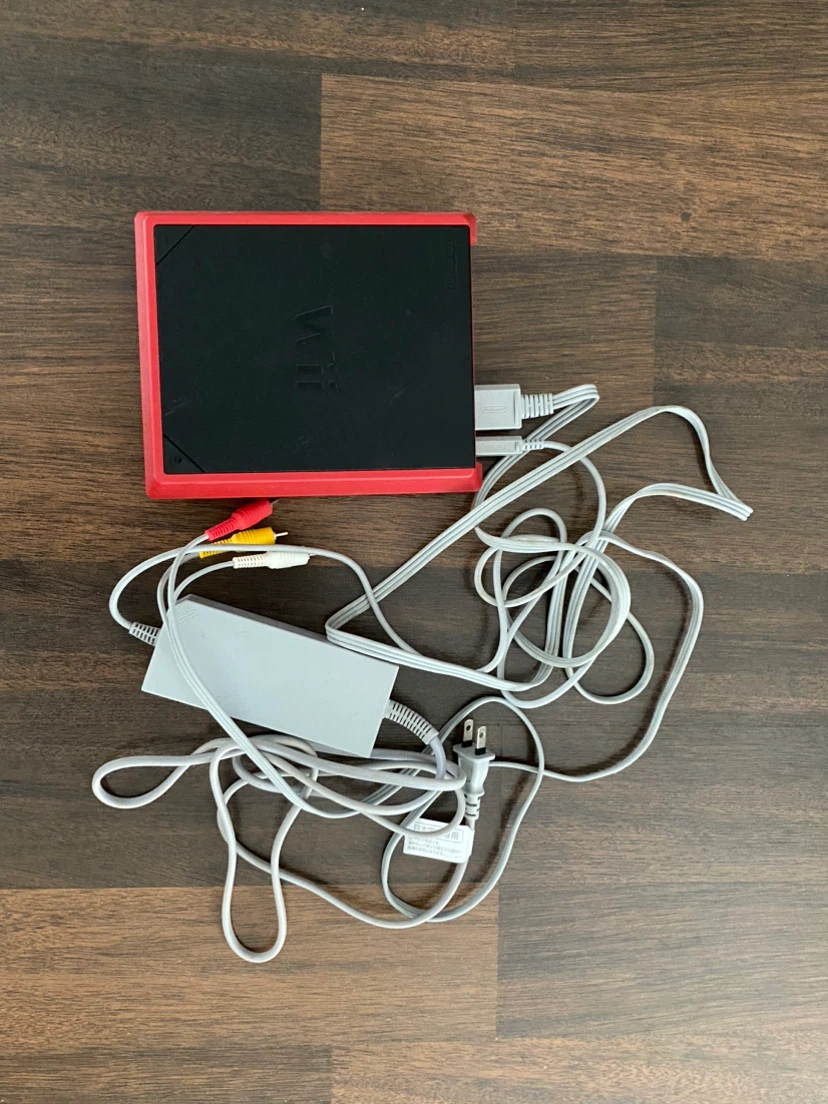 Nintendo Wii mini - AV Cable & Power Adapter