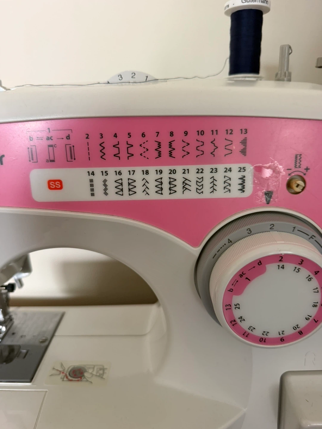 Free Arm Sewing Machine Brother XL2610 - photo 3