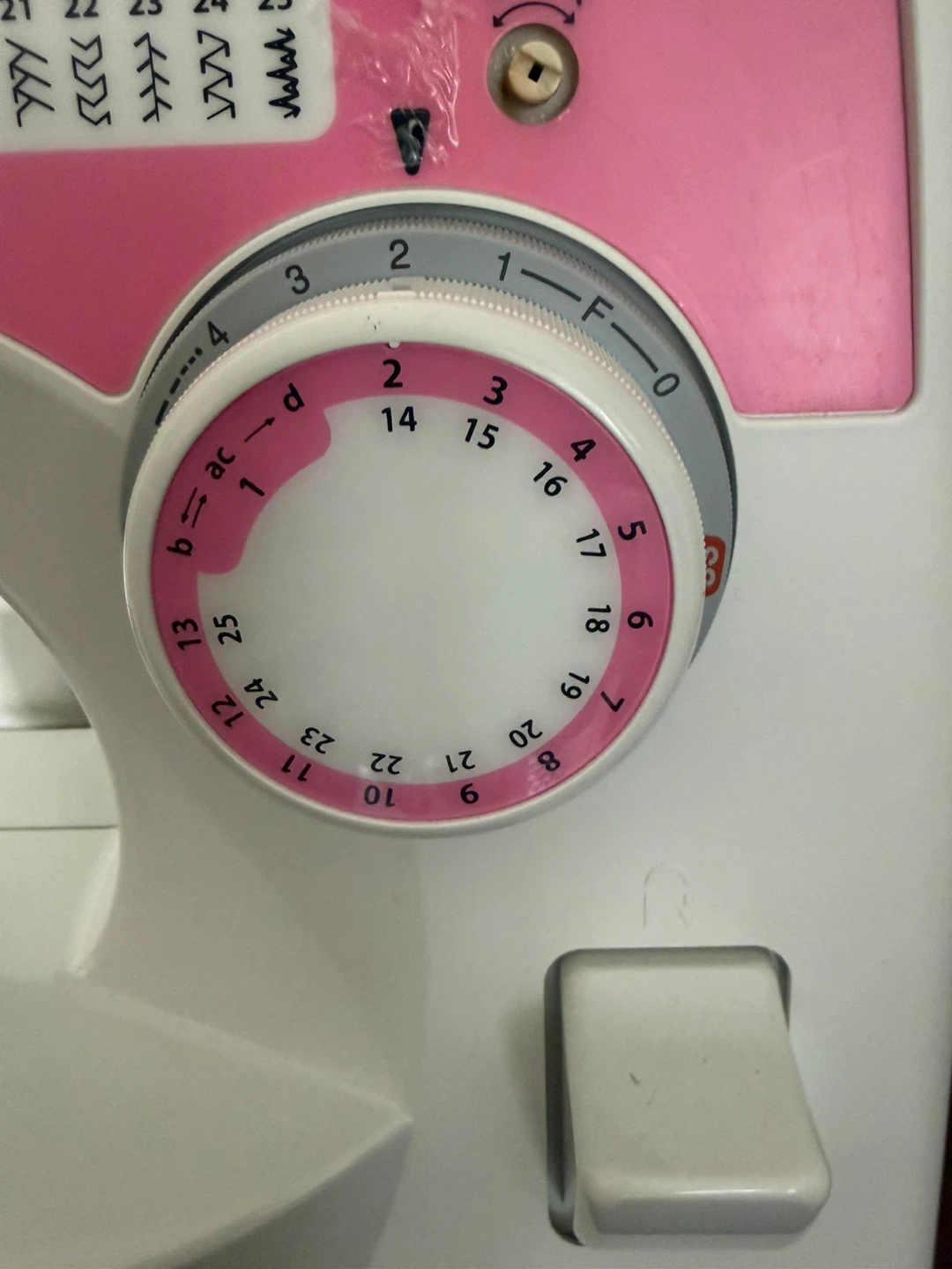 Free Arm Sewing Machine Brother XL2610 - photo 4