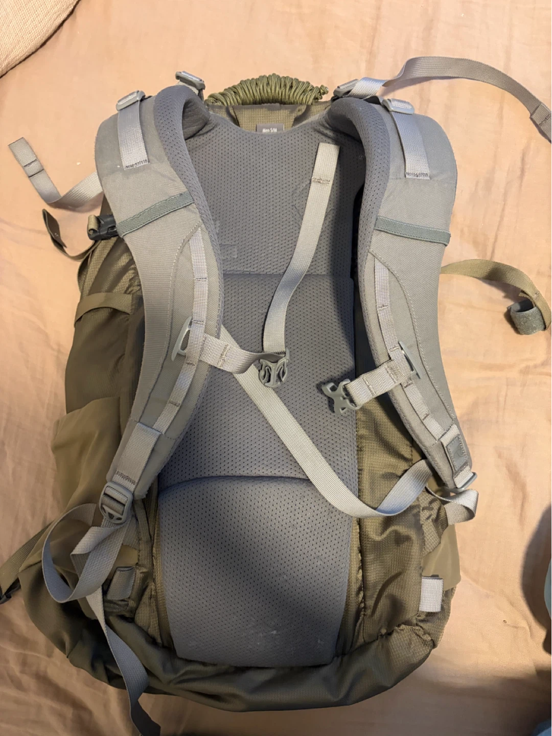 Mystery Ranch 33L hiking/ travel Backpack - photo 2