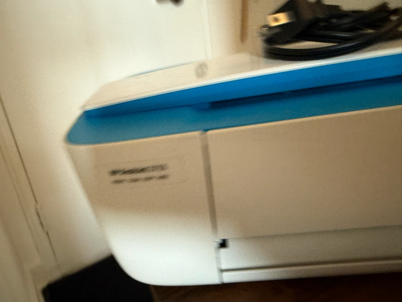HP DeskJet 3755 All-in-One Printer - photo 2