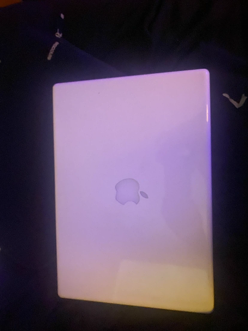 Apple MacBook Laptop for parts - photo 2