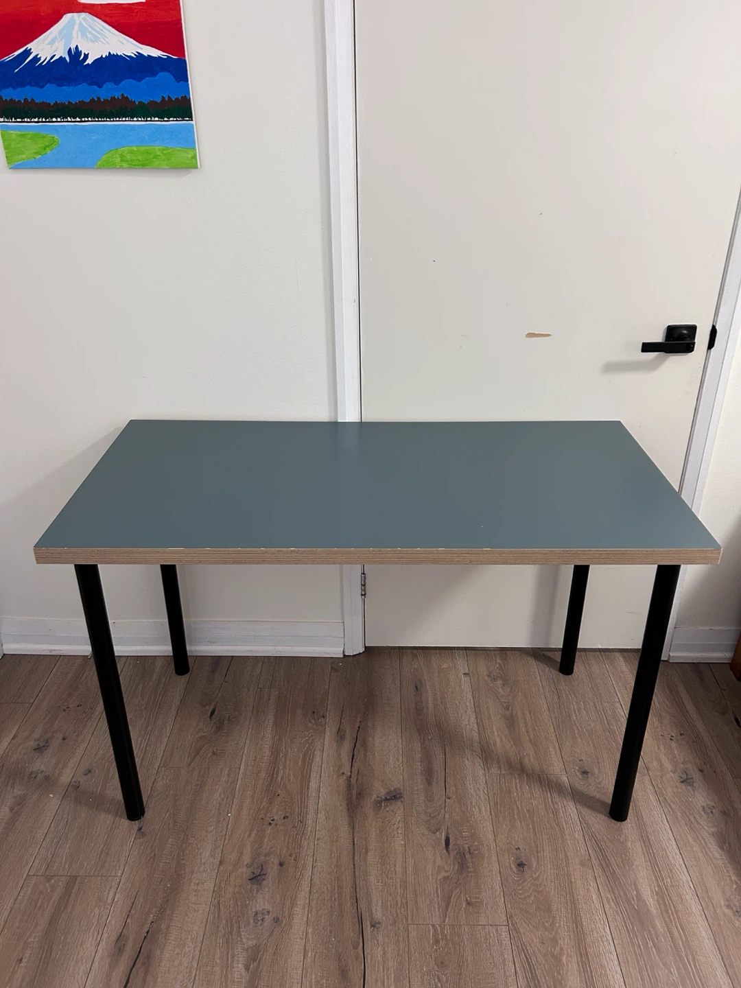 🖥️ Modern Desk / Dining Table