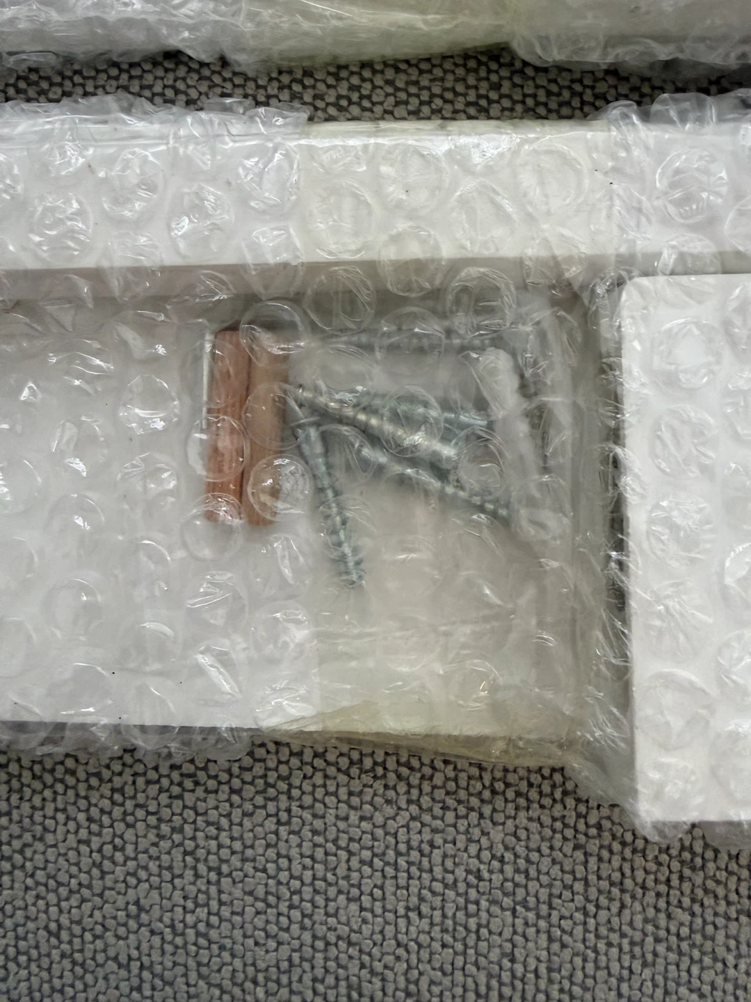 Set of BRAND NEW 3 White Wall Mounted Shelves - photo 2