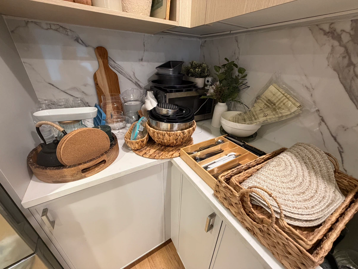 MOVING SALE – KITCHEN ITEMS!
