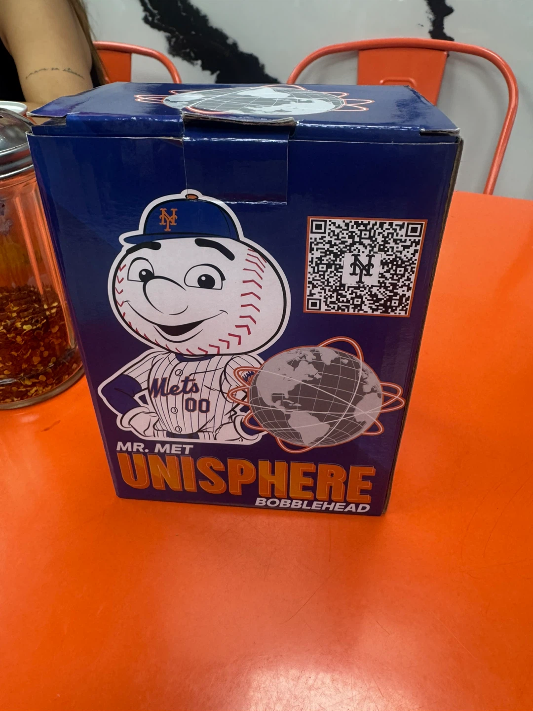 Mr. Met "Unisphere" Bobblehead - Queens Icons - photo 3