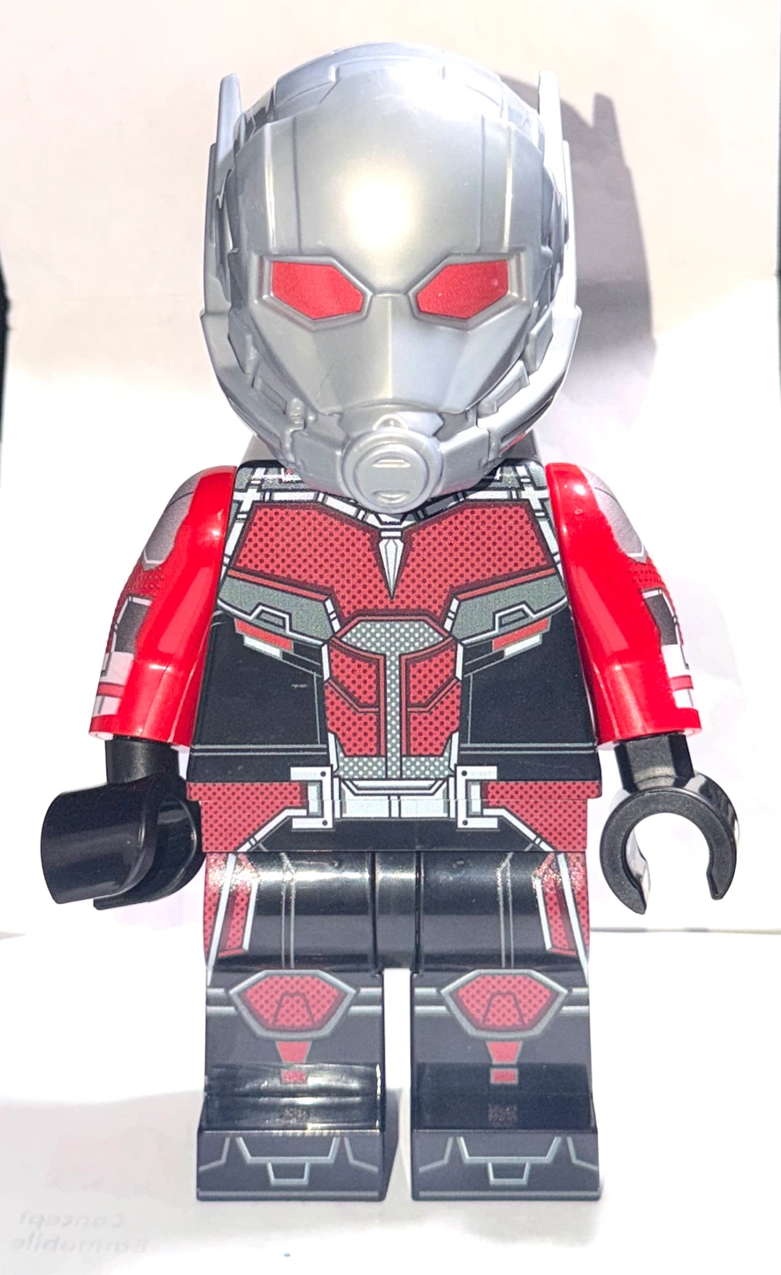 Giant man 9 inch mini figure. Avengers. Ant man - photo 2