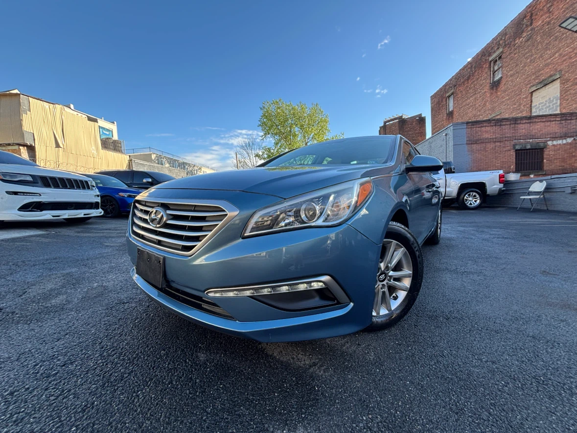 Blue Hyundai Sonata Sedan 2015 - photo 2