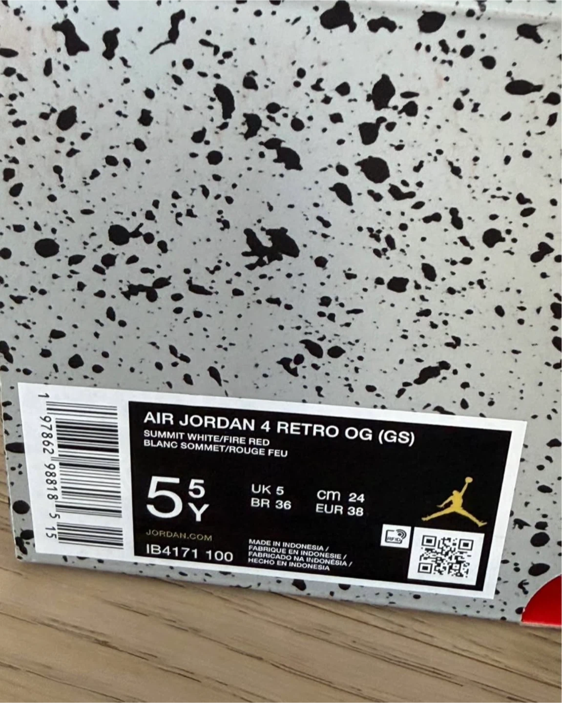 Air Jordan 4 Retro - photo 4