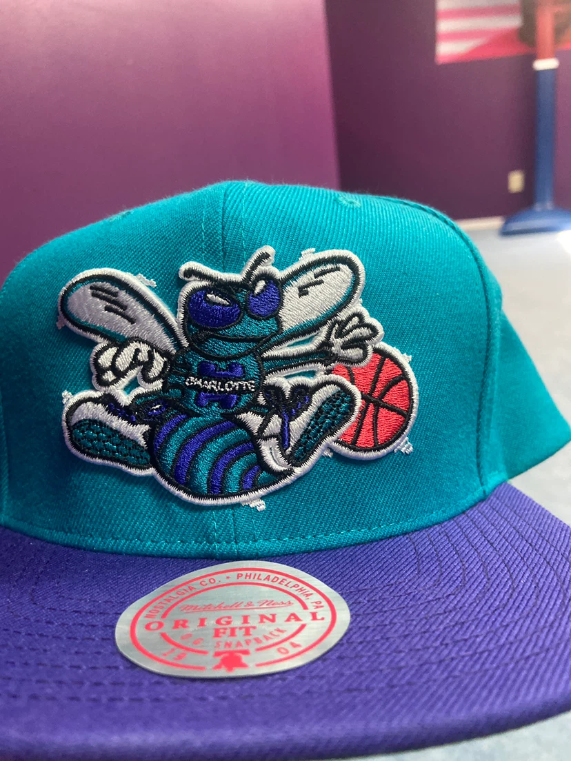 Hornets hat