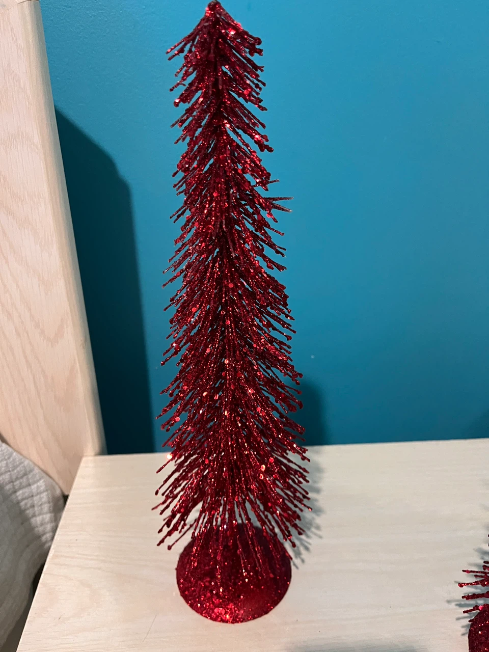 Set of 3 Glittery Trees $4 each - photo 4