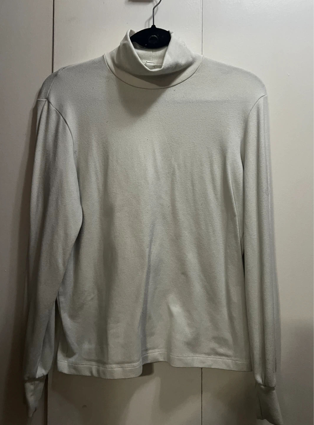 Uniqlo White Turtleneck Long Sleeve