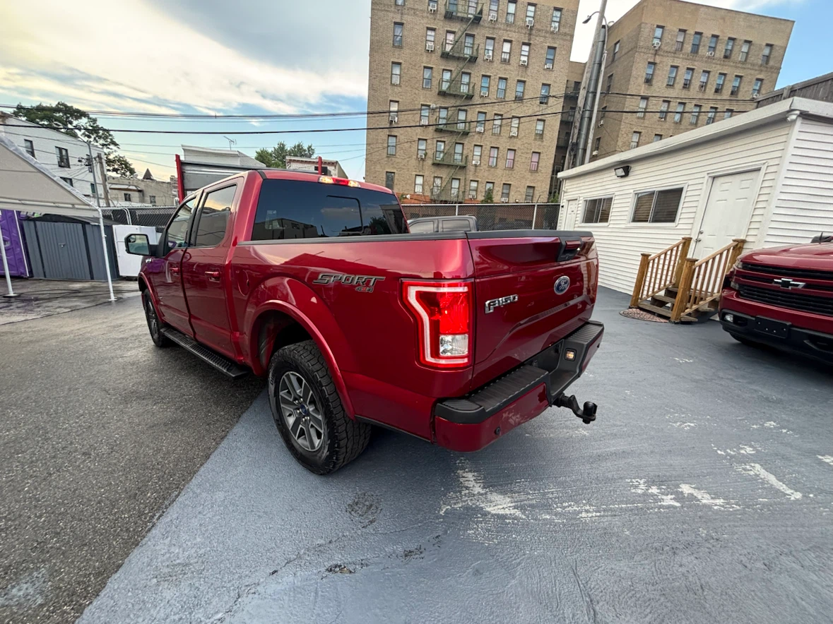 Red Ford F-150 Sport 4x4 Truck 2016 - photo 4