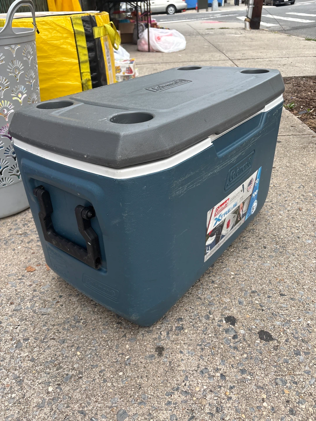 Coleman Xtreme 70 Quart Cooler - photo 2