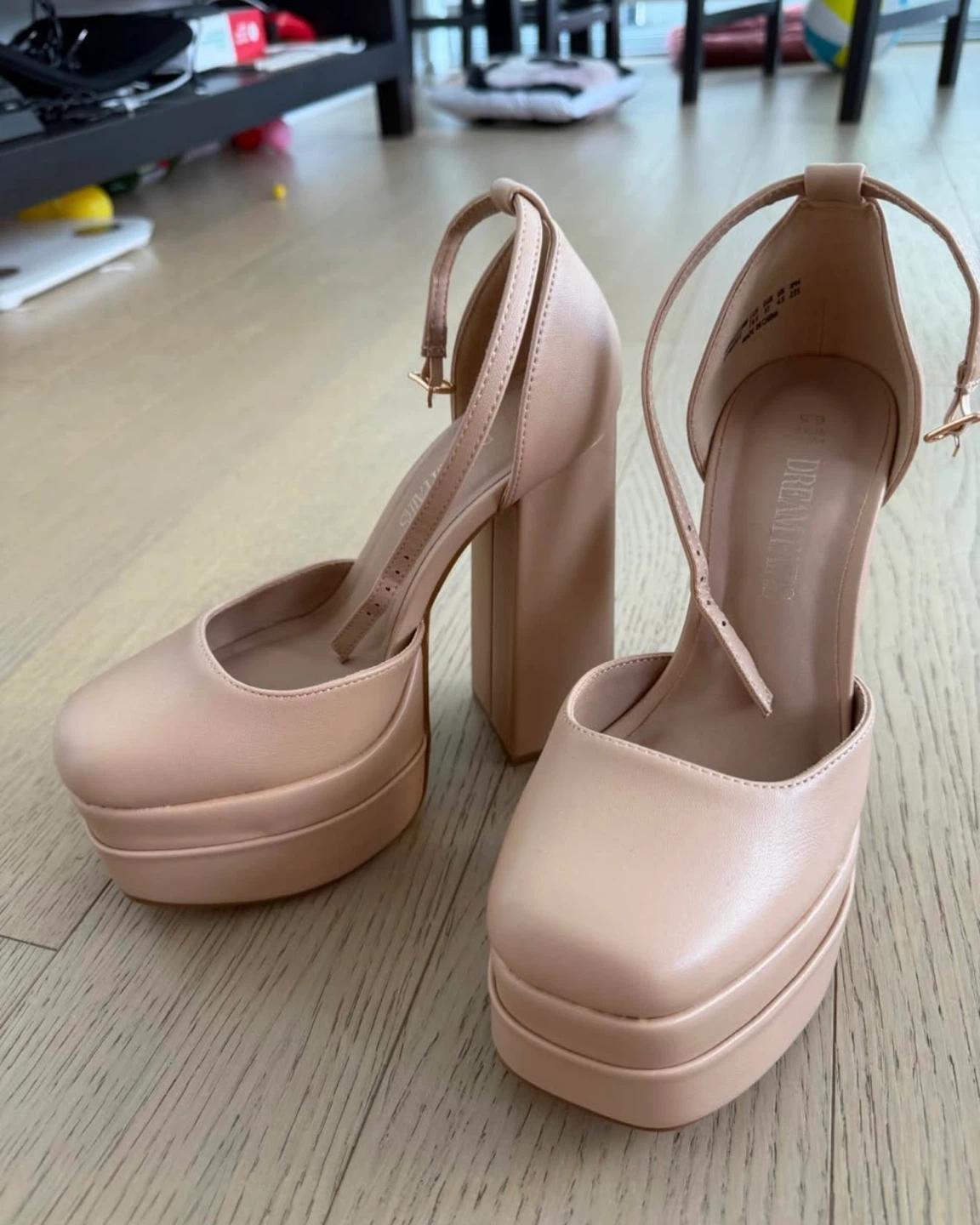 Dream Pairs Nude Platform Block Heels - Size 7