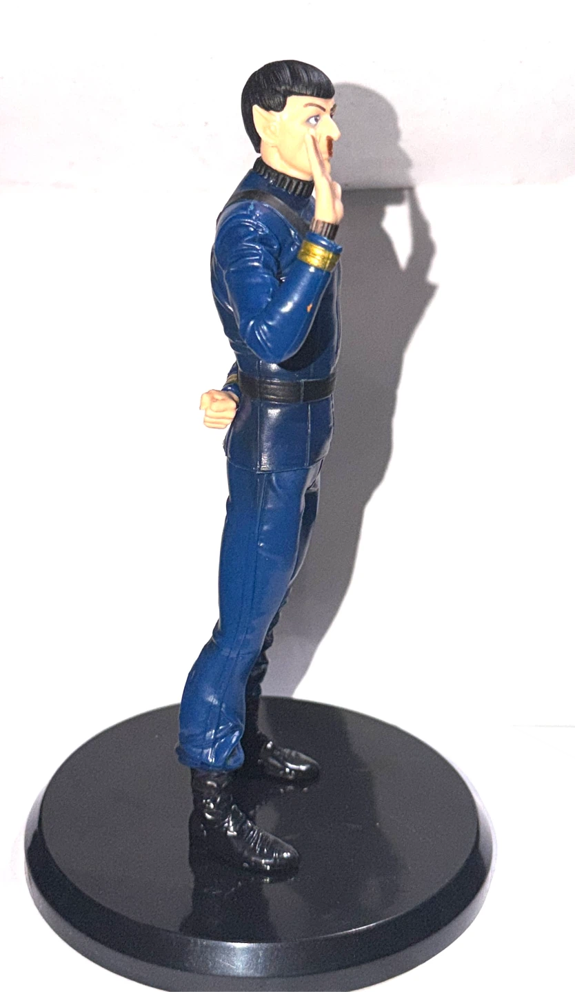 Star Trek me Spock. Collectible  statue  Figure - photo 2